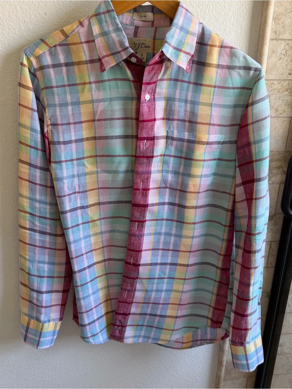 J Crew Men’s slim Irish linen button up - size small